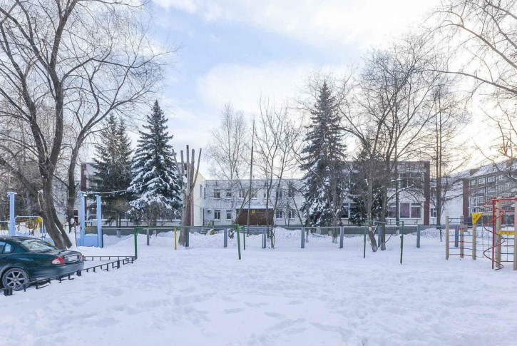 3-комн квартира Ставропольская, 15