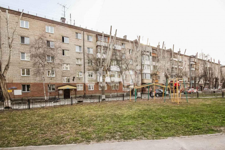 2-комн квартира Карская, 23