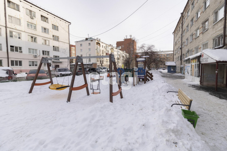 2-комн квартира Республики, 171