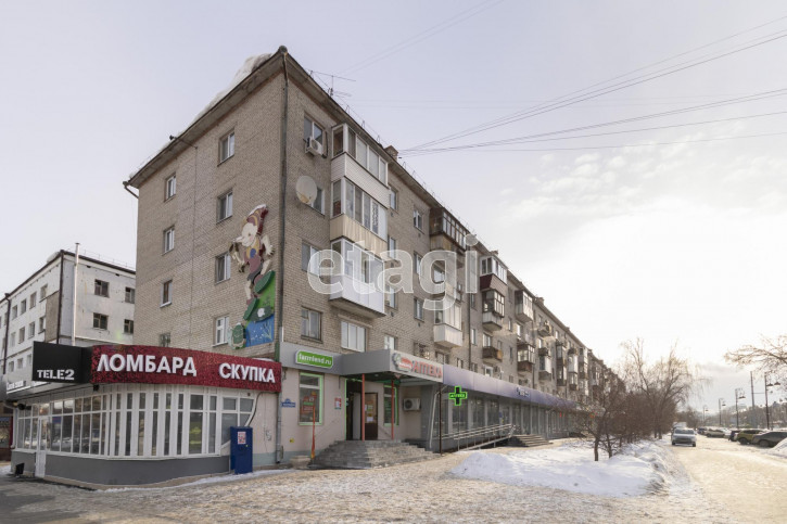 2-комн квартира Республики, 171