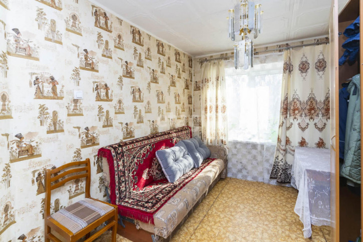 4-комн квартира Широтная, 19а
