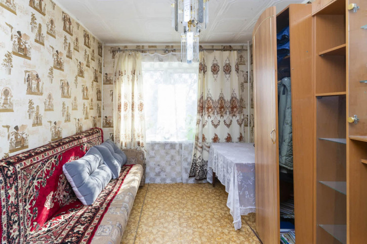 4-комн квартира Широтная, 19а