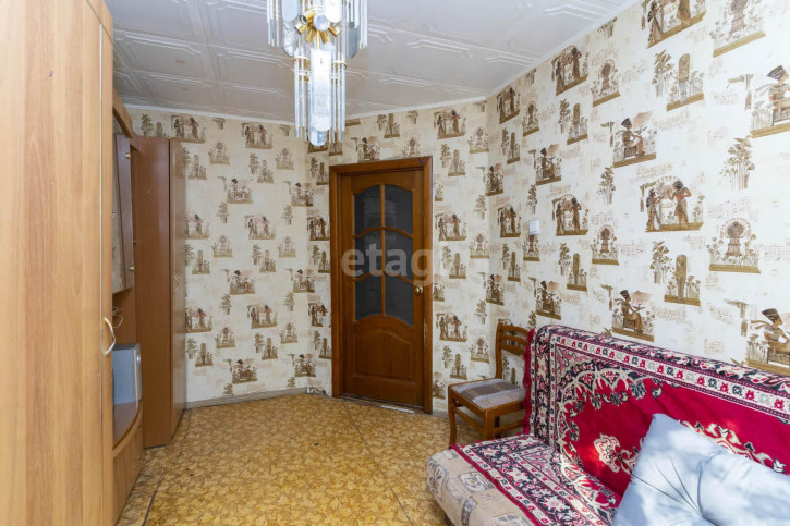 4-комн квартира Широтная, 19а