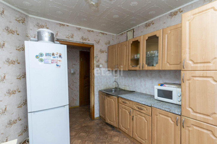 4-комн квартира Широтная, 19а