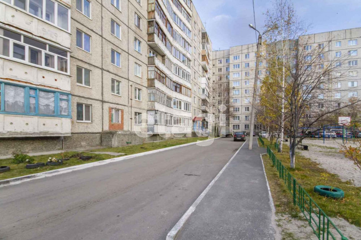 2-комн квартира Стахановцев, 6