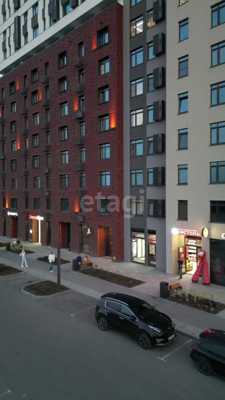 2-комн квартира 50 лет Октября, 63г