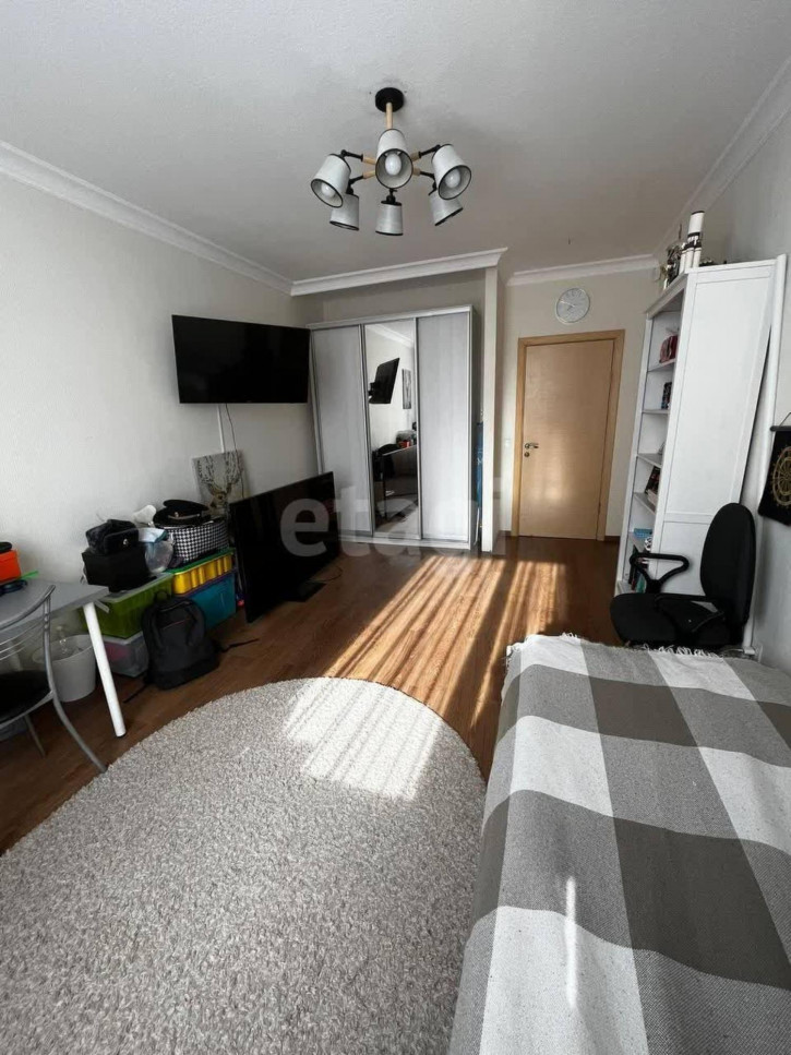 4-комн квартира Блюхера, 45
