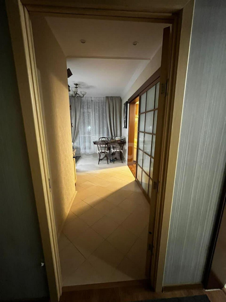 4-комн квартира Блюхера, 45