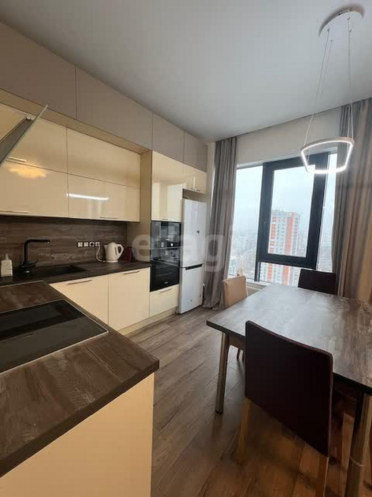 4-комн квартира Шаронова переулок, 31