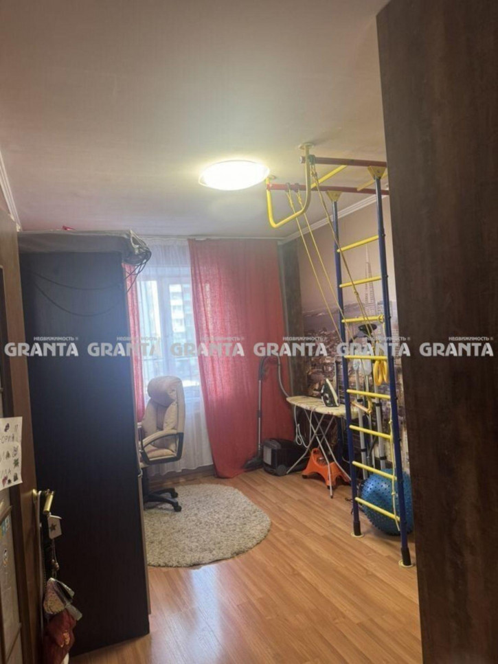 4-комн квартира ул Мате Залки, 6А