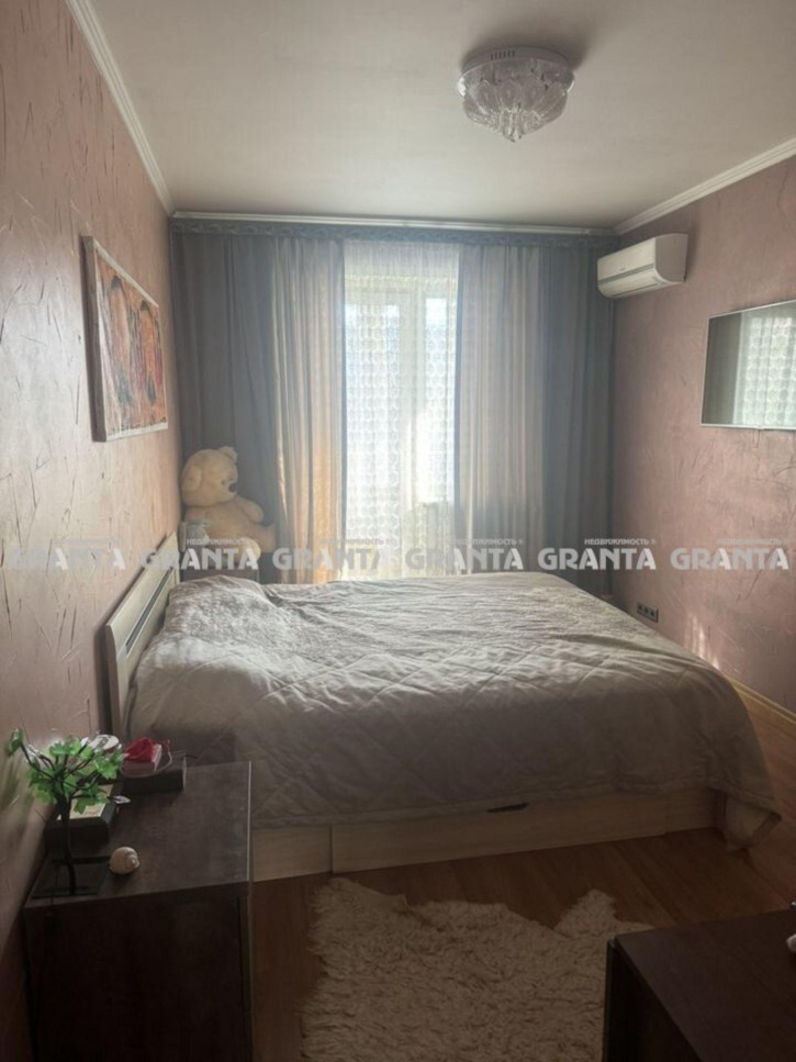 4-комн квартира ул Мате Залки, 6А