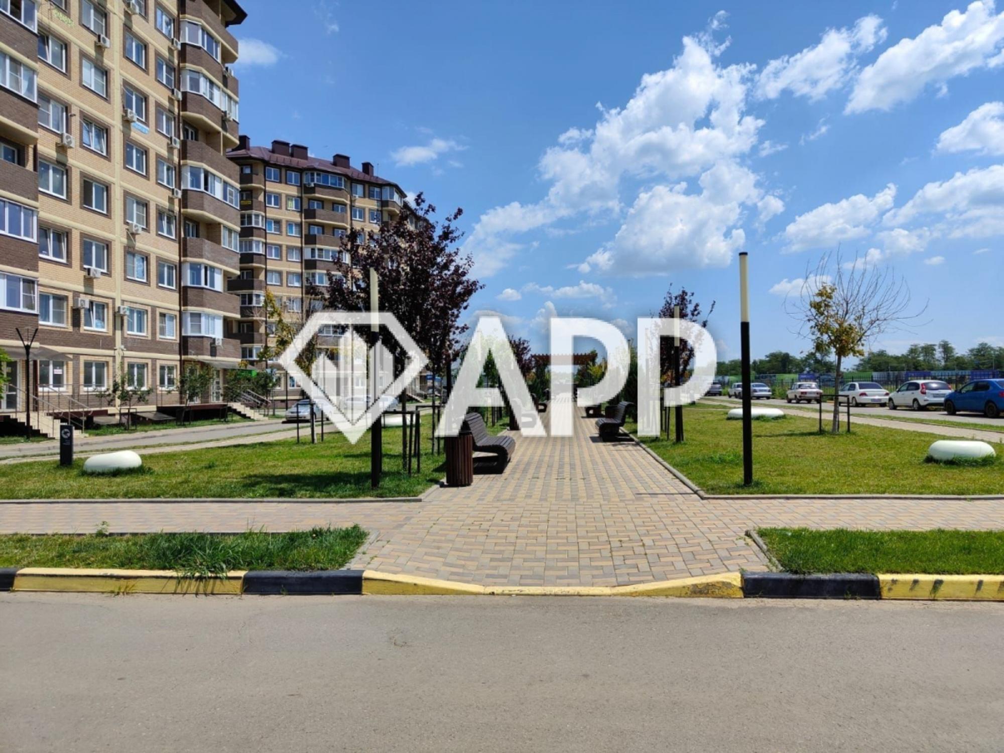 Купить торговое помещение за 8 640 000 рублей на ул им. лётчика Позднякова, 2