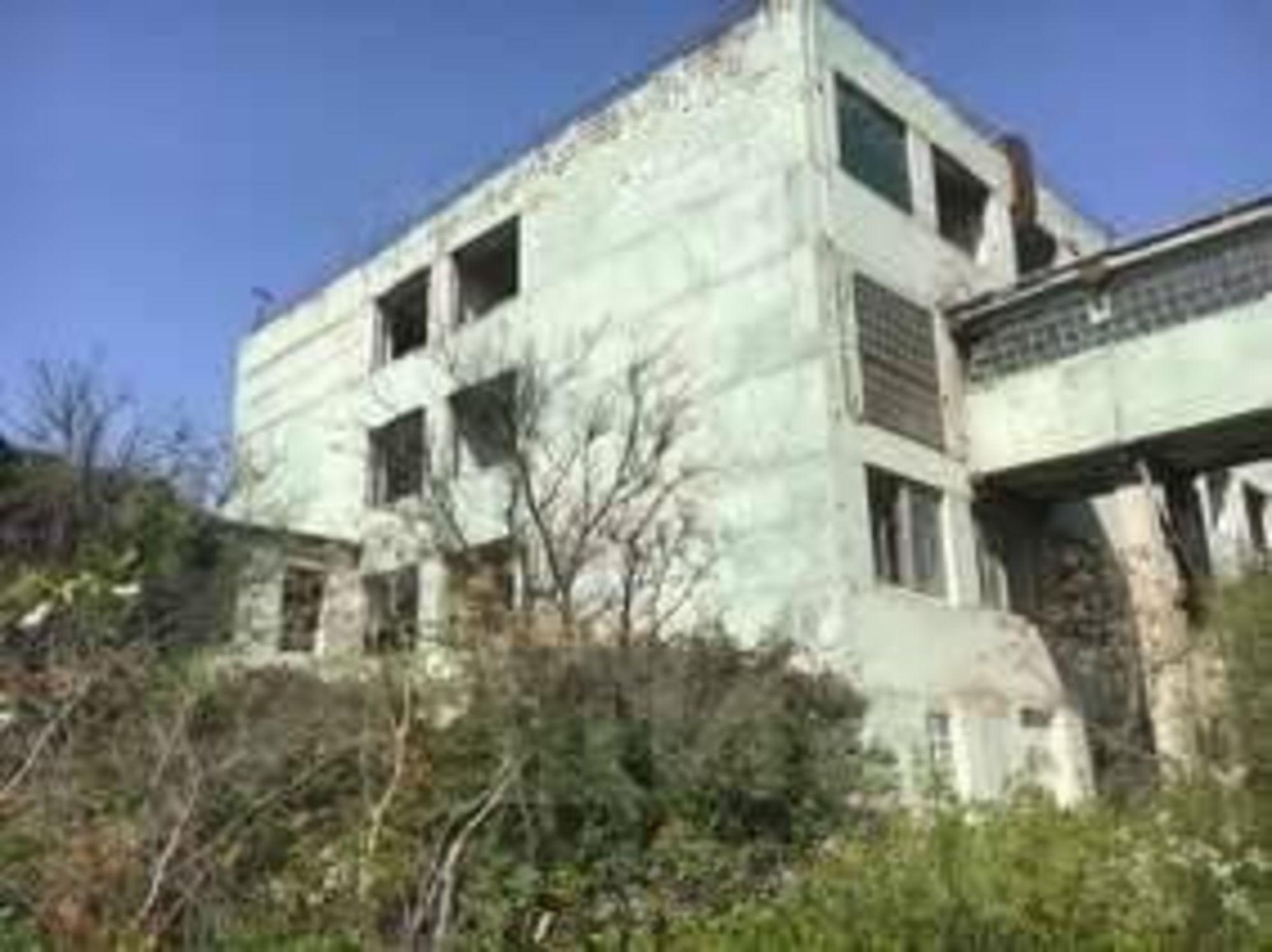 Купить производственную площадь за 908 902 000 рублей на Пионерская улица, 4