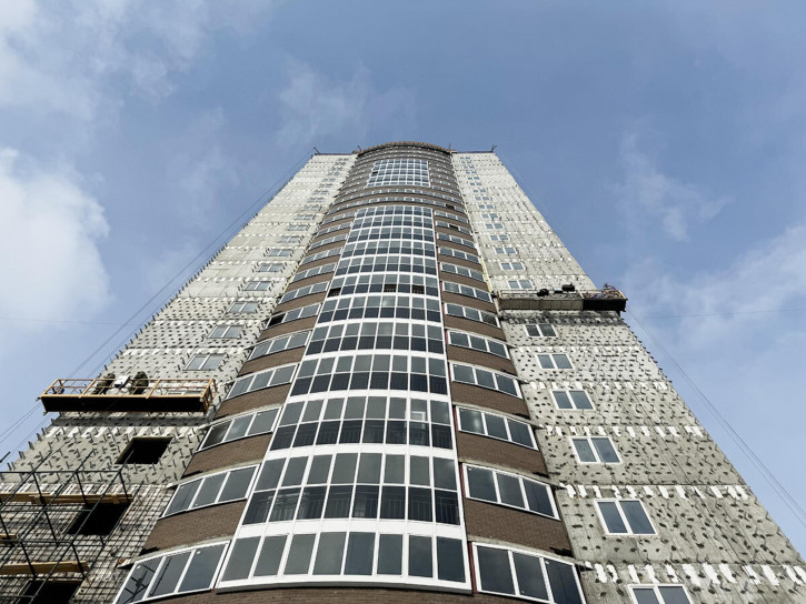 1-комн квартира в новом доме мкр Закаменский, 13