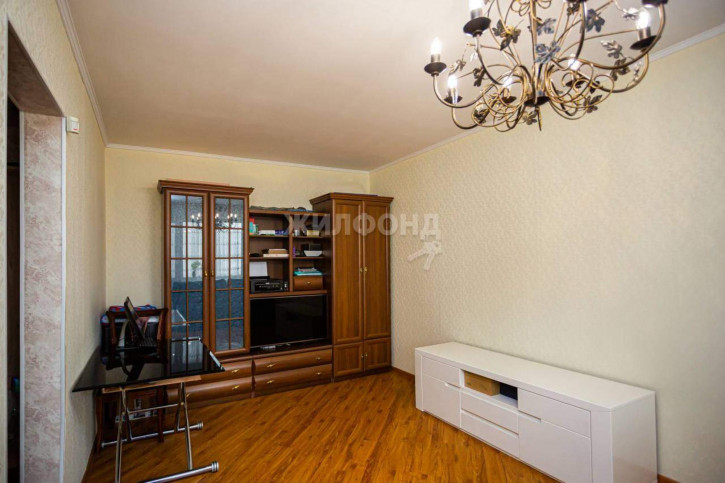 2-комн квартира Кирова улица, д.77