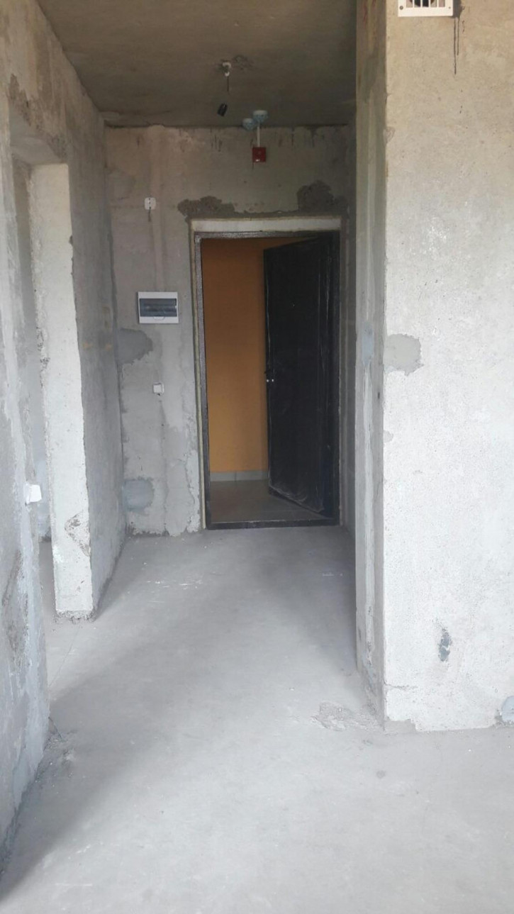 2-комн квартира проспект Победы, 155/2