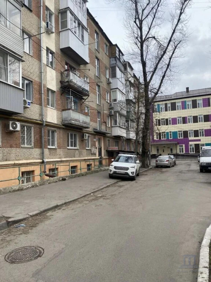 Квартира Крепостной пер., 141/283