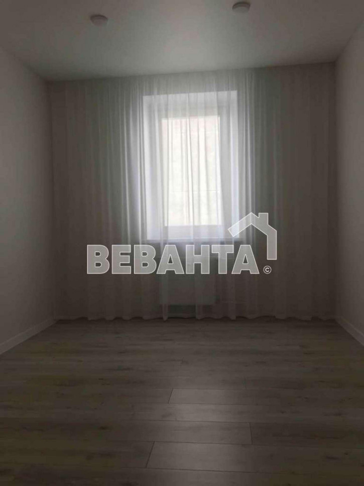 2-комн квартира Монтажников,
          40