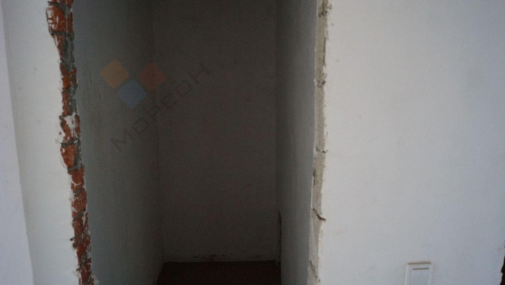 2-комн квартира Генерала Петрова ул, 2/Алит1