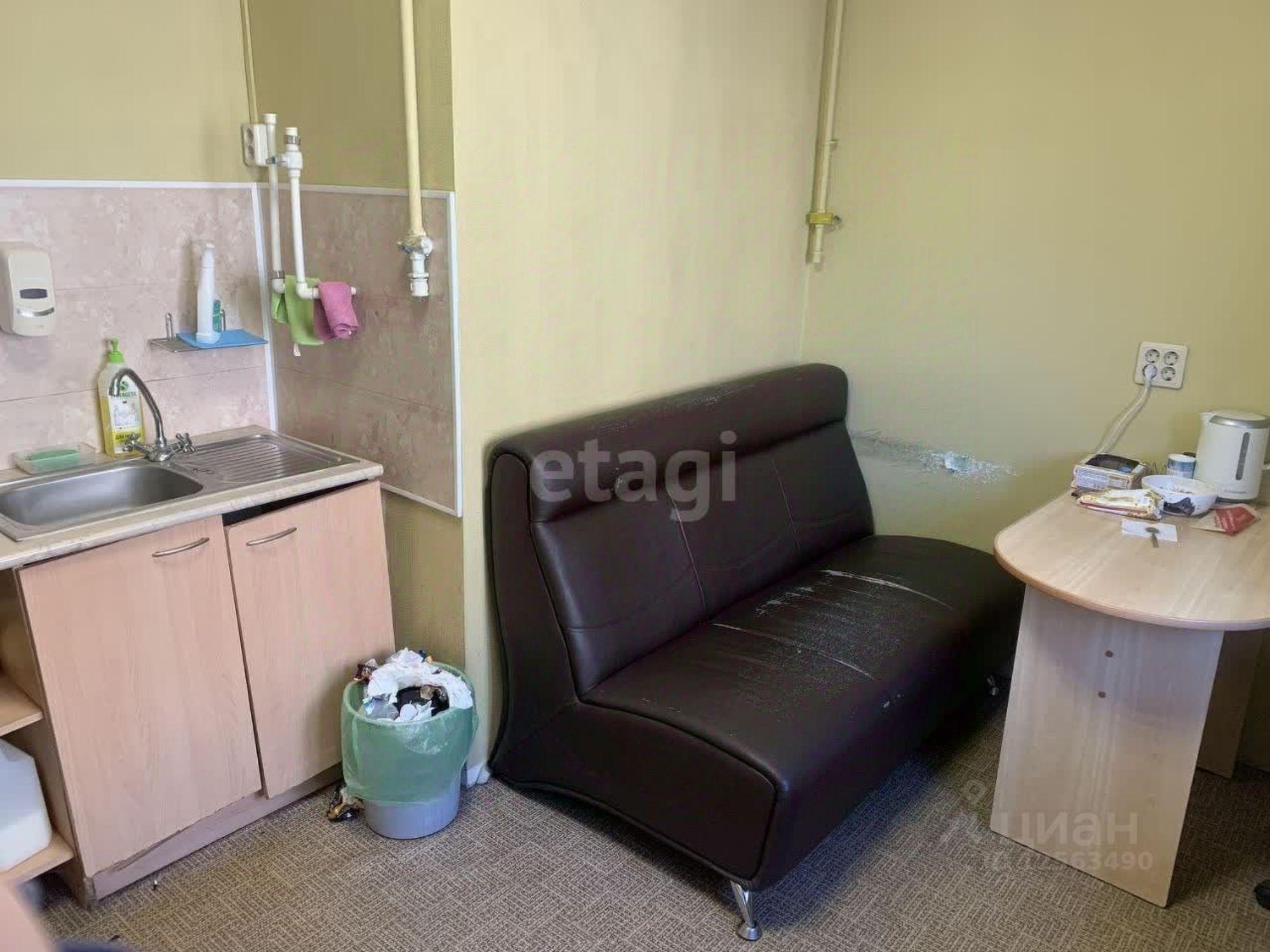 Купить офис, помещение под офис за 9 458 010 рублей на Плехановская улица, 21