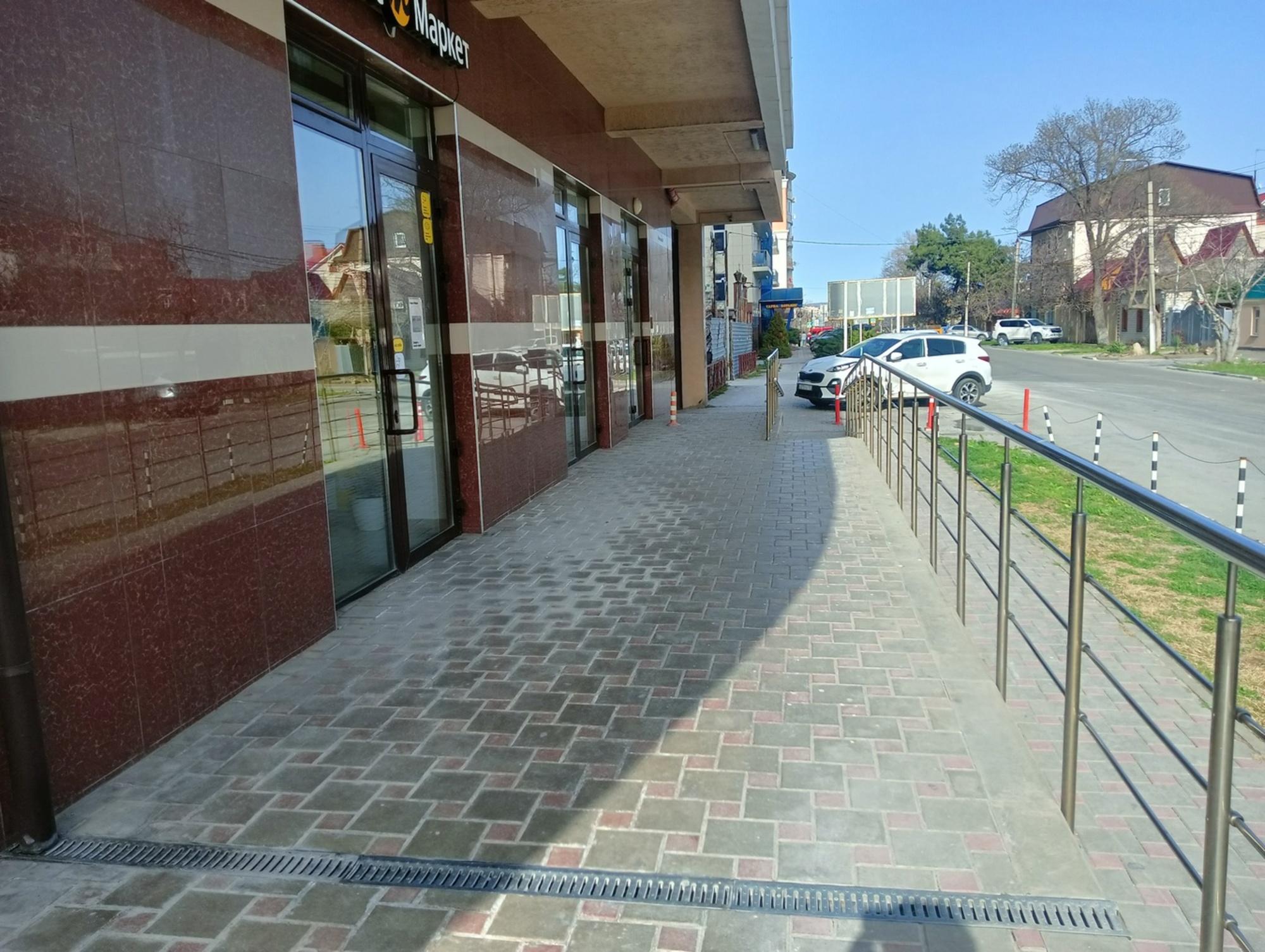 Купить торговое помещение за 60 450 000 рублей на Анапа
