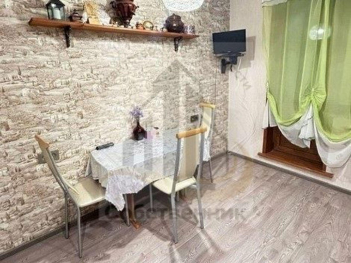 2-комн квартира Ворошилова ул, 48