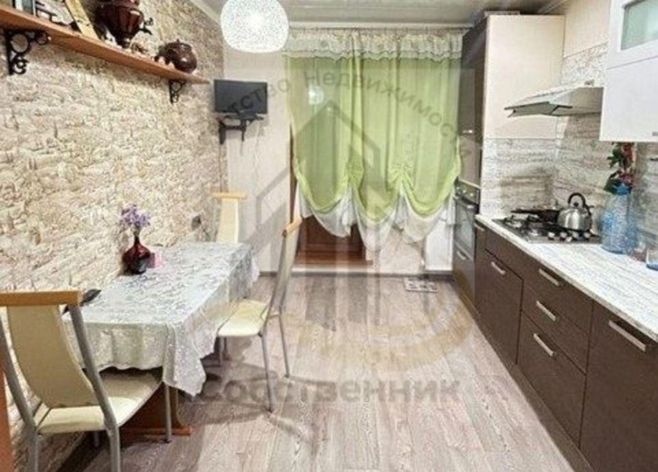 2-комн квартира Ворошилова ул, 48
