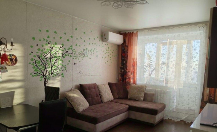 3-комн квартира Возрождения ул, 47а