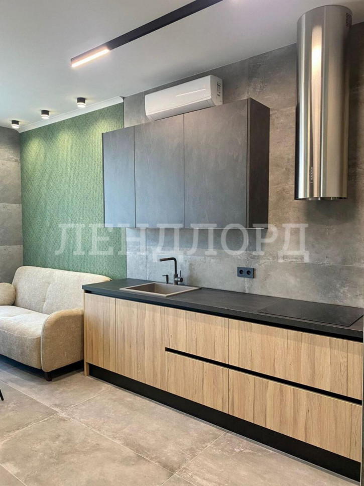 2-комн квартира улица 8 Марта, 7