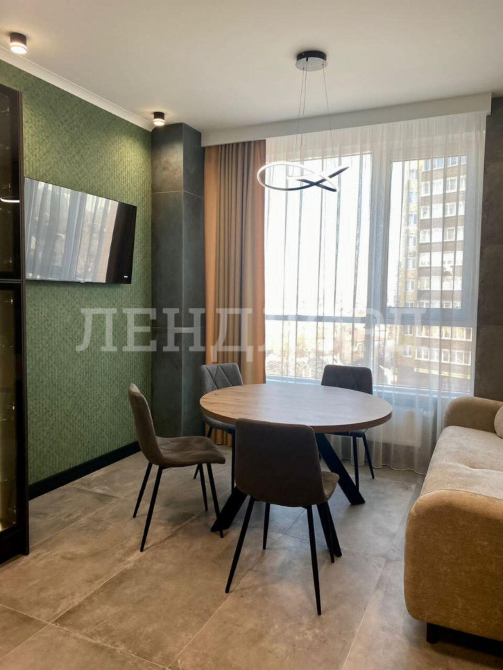 2-комн квартира улица 8 Марта, 7