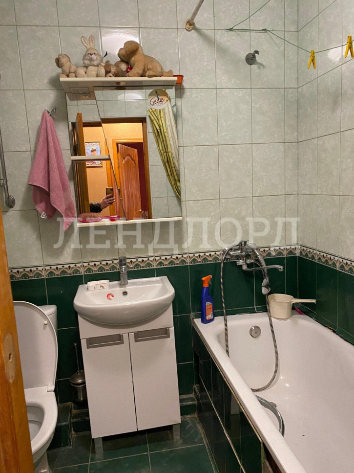 2-комн квартира Днепровский переулок, 111