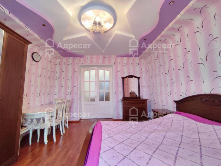 4-комн квартира ул. Дзержинского,  д.15