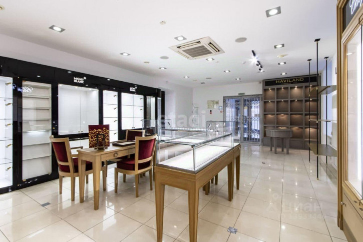 Торговое помещение улица 8 Марта, 2/13,  д. 2/13