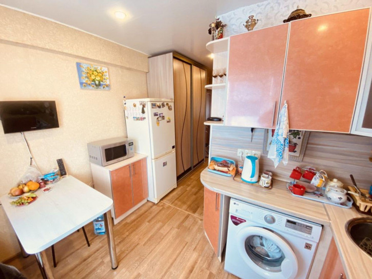 2-комн квартира Парковая ул, 6