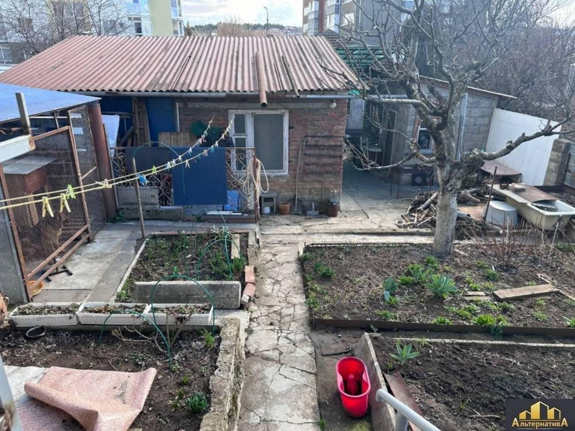 Купить дачу, дом, коттедж за 12 500 000 рублей на Островского ул.