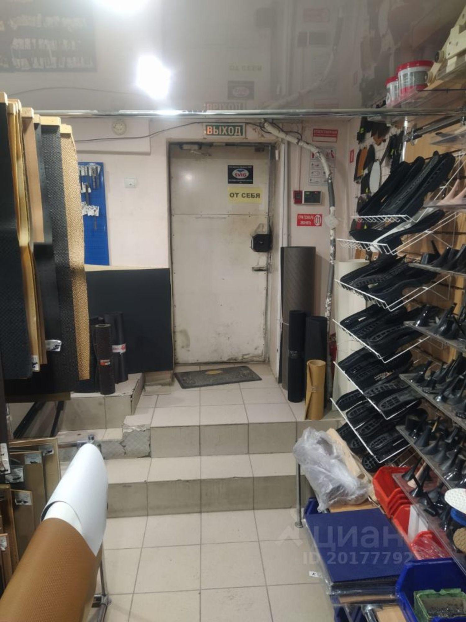 Сдать складское помещение за 105 000 рублей на улица 8 Марта, 127