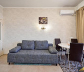 3-комн, 100кв м, этаж 2/8 Декабристов ул.