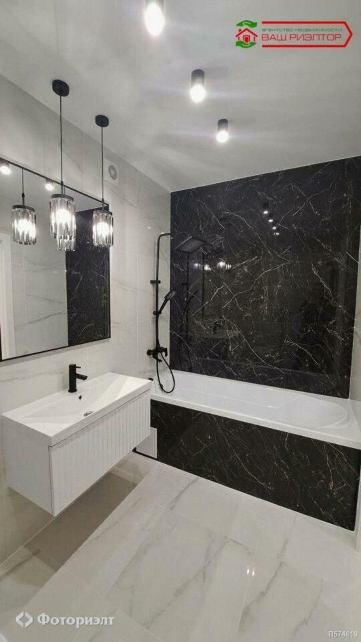 2-комн квартира Героев Отечества пр-кт, 8
