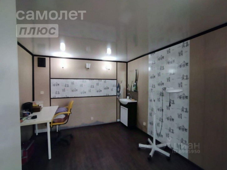 Производственное помещение улица Братьев Першиных, 4,  д. 4