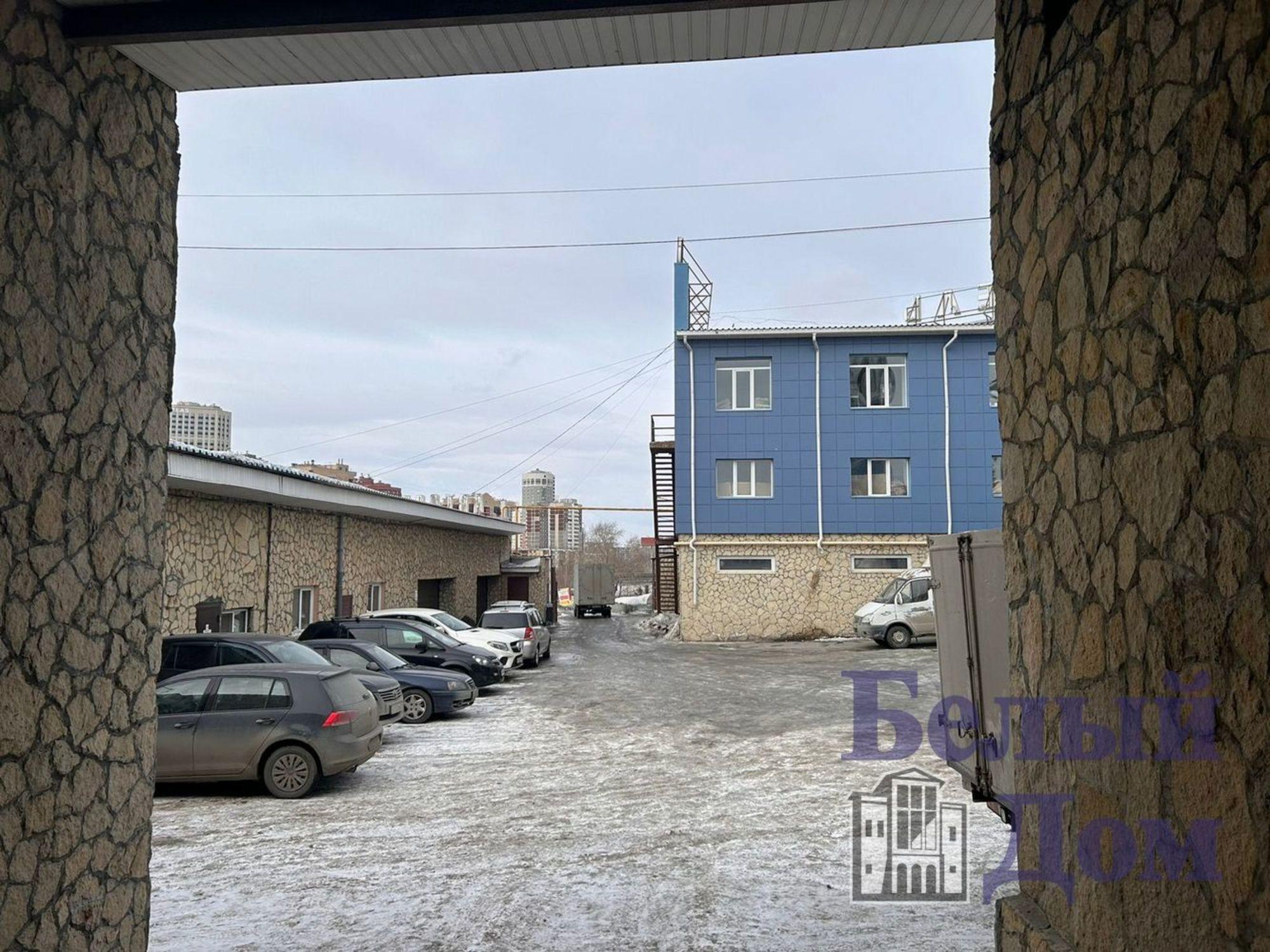 Сдать складское помещение за 150 000 рублей на Луганская улица, 59 к.1