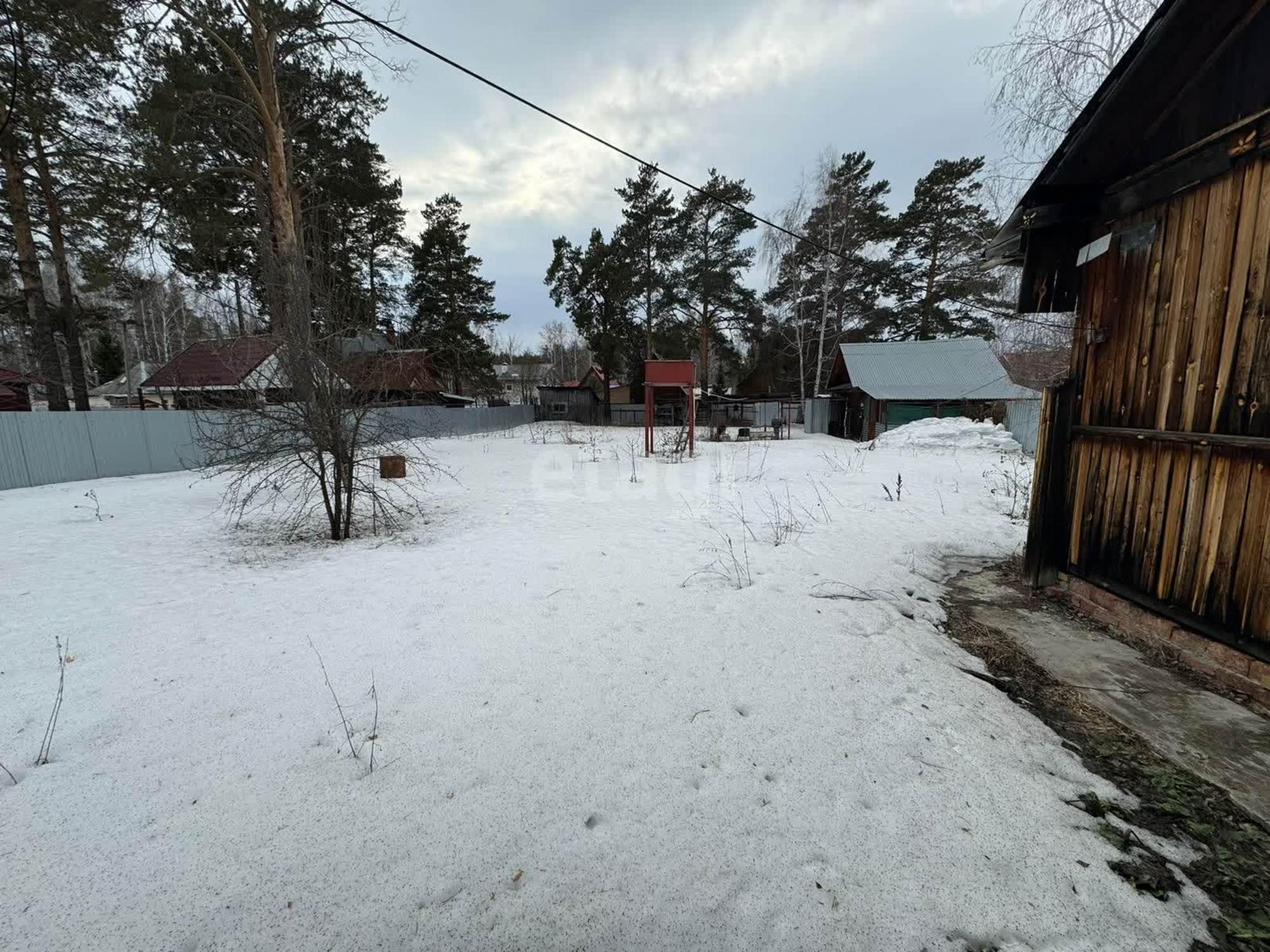 Купить дачу, дом, коттедж за 4 750 000 рублей на п.Растущий,Полевая 11