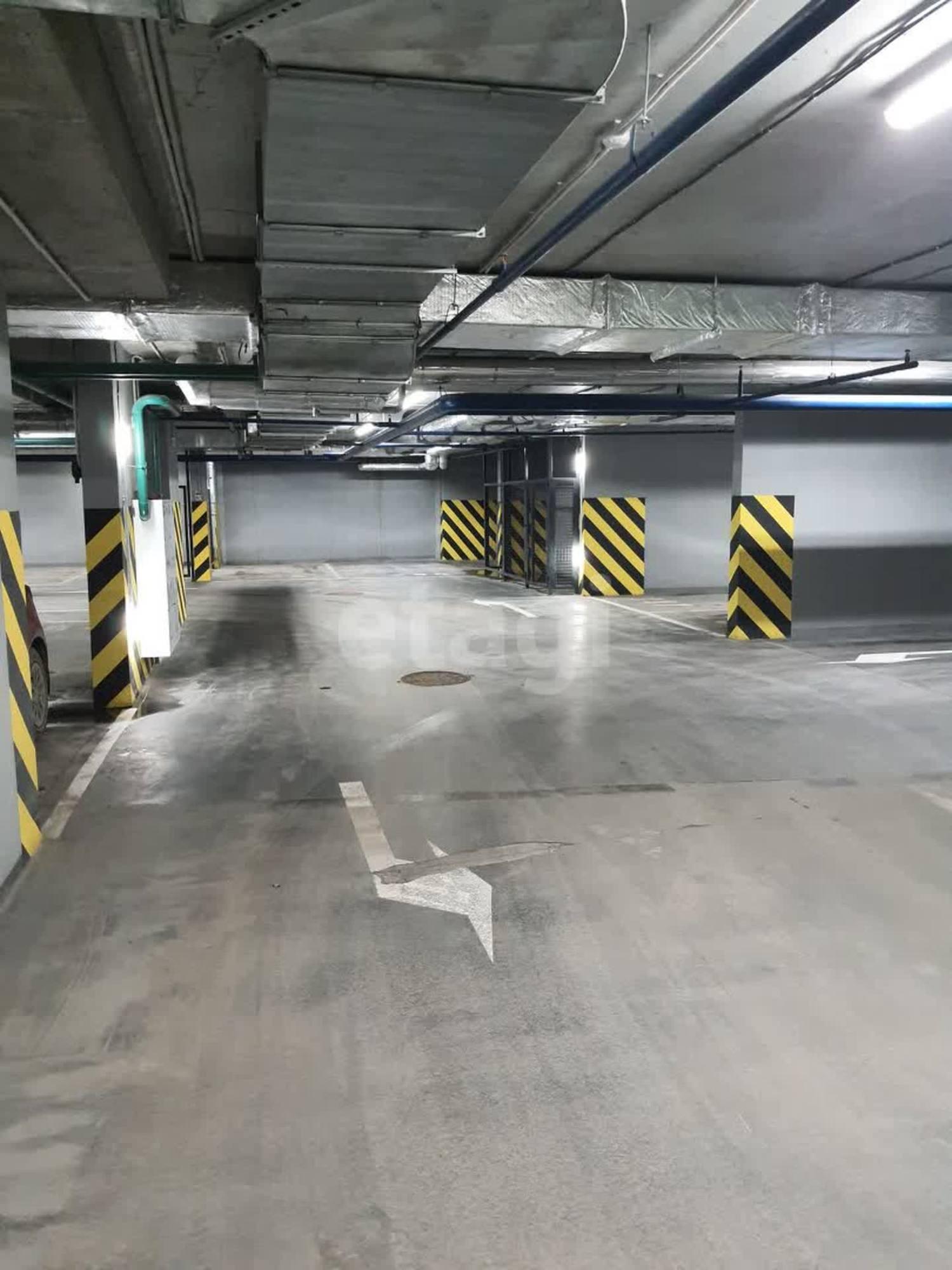 Купить гараж, место в паркинге за 3 500 000 рублей на Азина 22/2