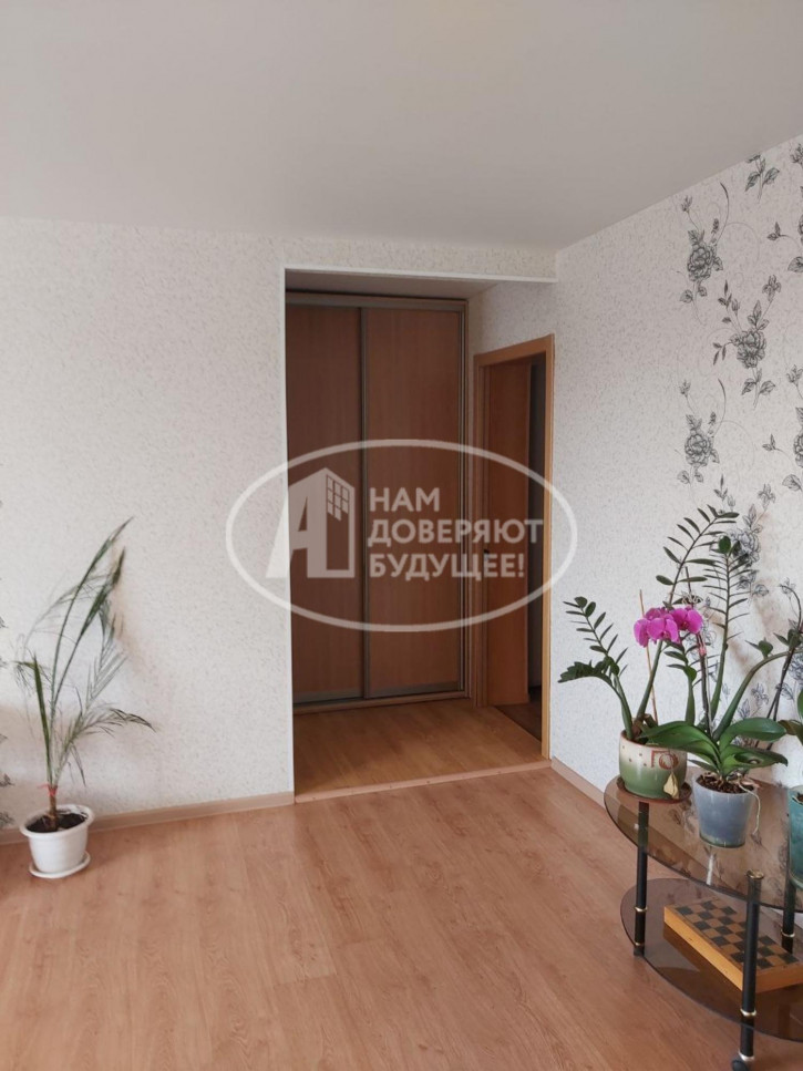 3-комн квартира улица 50 лет ВЛКСМ, 2Б