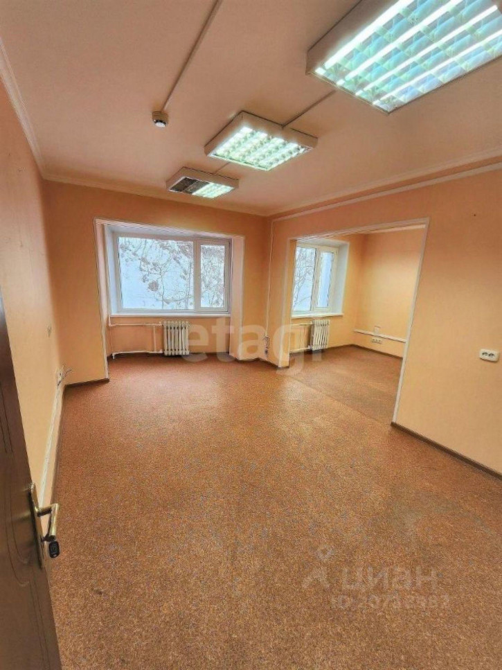 Офис Ленинградская улица, 124Б,  д. 124Б