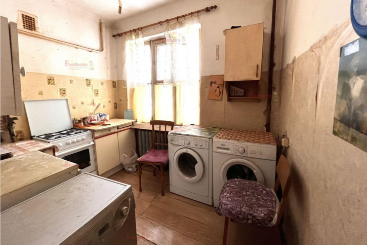 Комната Орджоникидзе 12