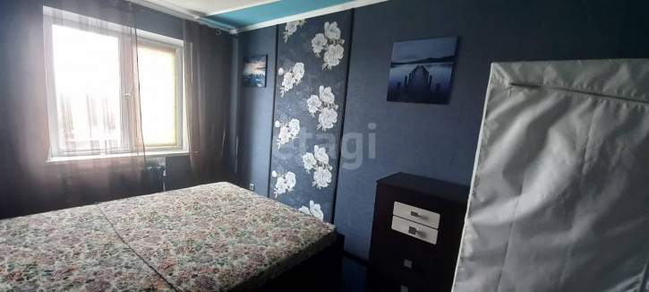 3-комн квартира проспект Королёва, 16