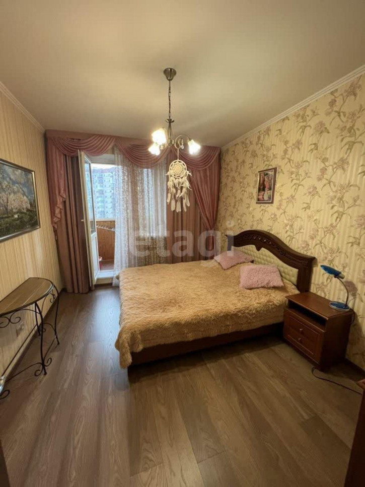 3-комн квартира Муравленко, 13