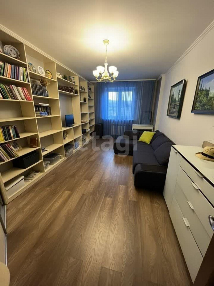 3-комн квартира Муравленко, 13