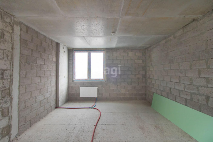 3-комн квартира Менжинского, 60