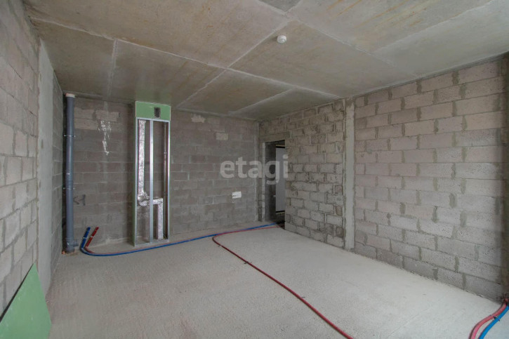3-комн квартира Менжинского, 60